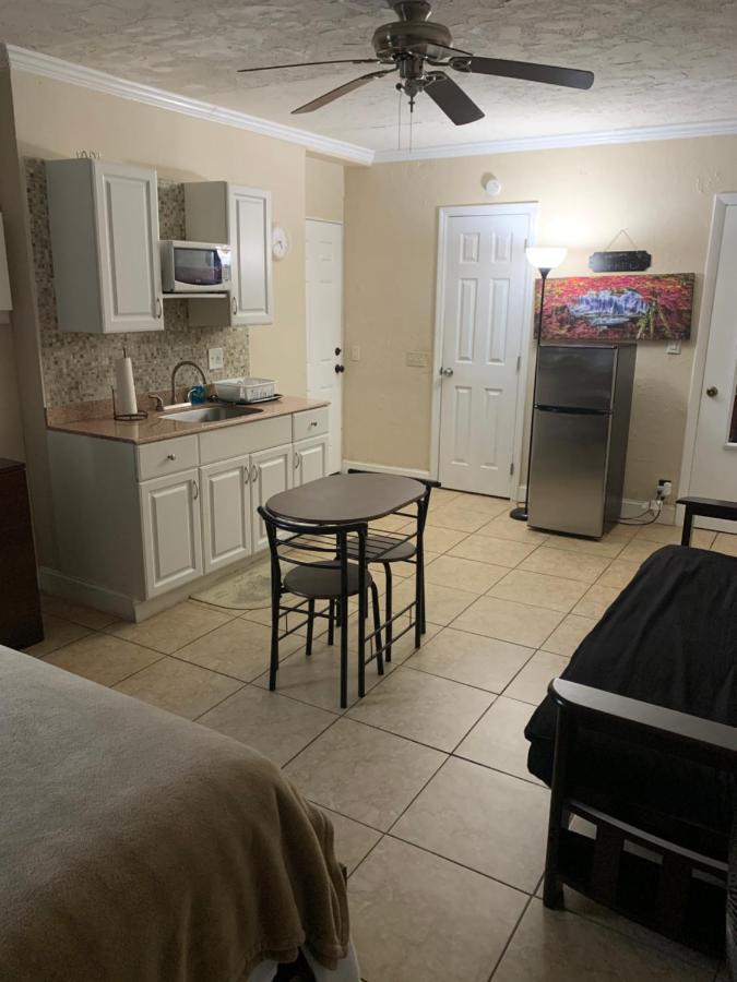 Quiet Cozy Efficiency Apartment Hollywood Luaran gambar