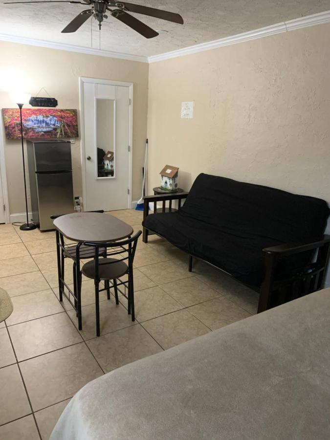 Quiet Cozy Efficiency Apartment Hollywood Luaran gambar