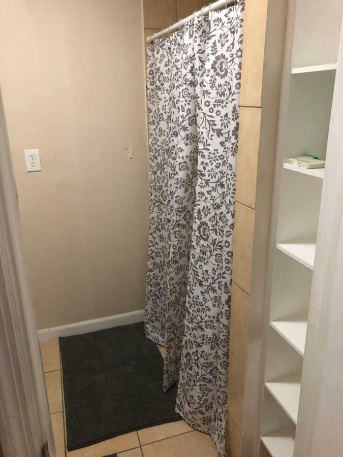 Quiet Cozy Efficiency Apartment Hollywood Luaran gambar